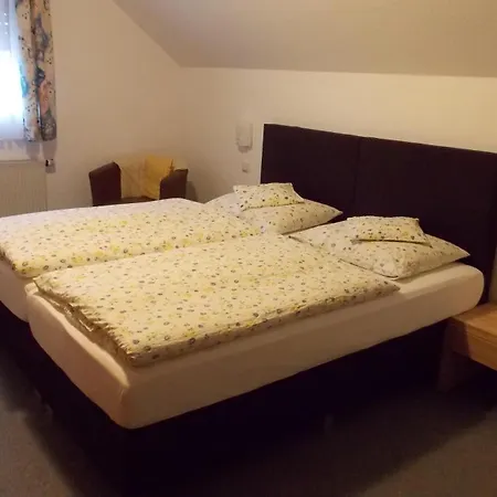 Rezatgrund Inn 2*